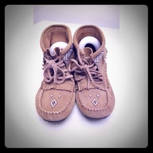 Manitobah Mukluks Ladies 8